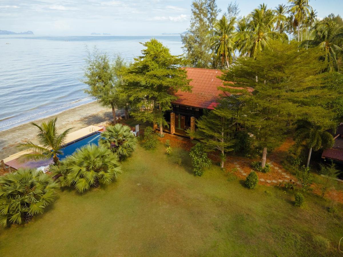 The Chevalley Beach Resort Satun Dış mekan fotoğraf