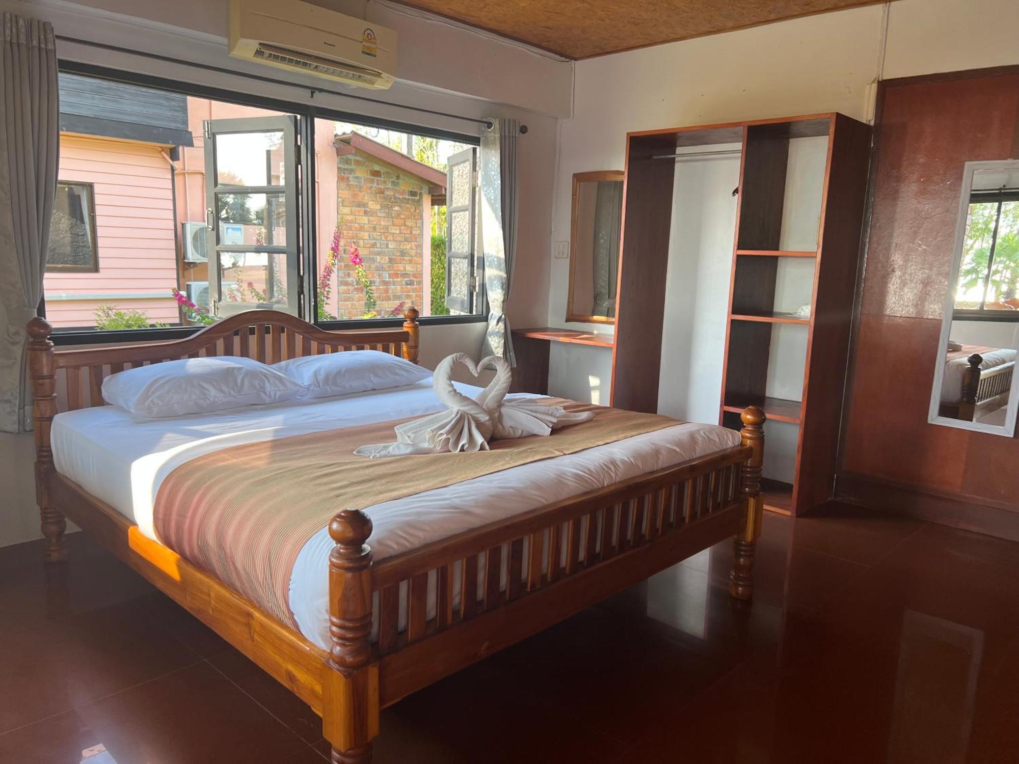 The Chevalley Beach Resort Satun Dış mekan fotoğraf