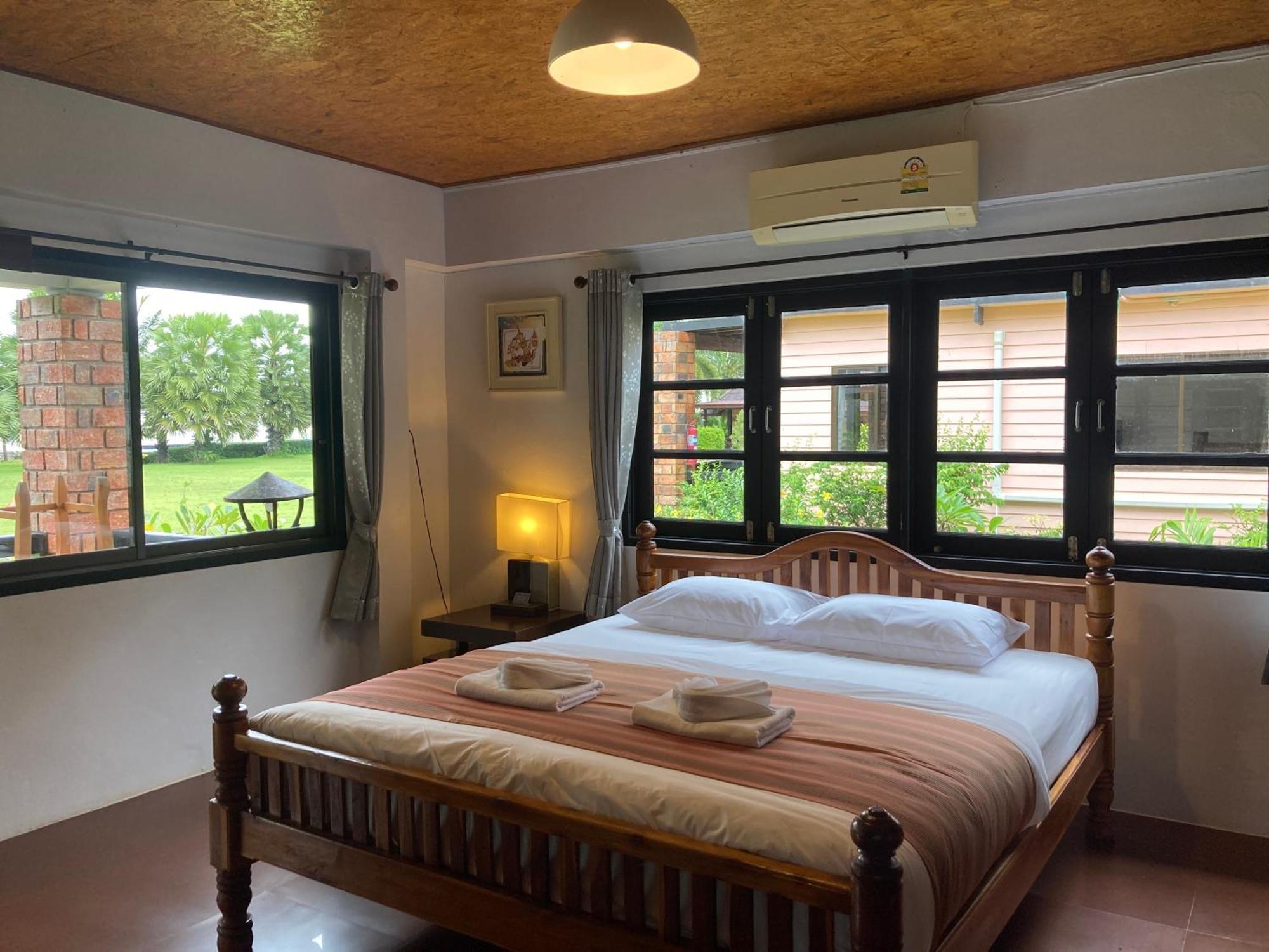 The Chevalley Beach Resort Satun Dış mekan fotoğraf