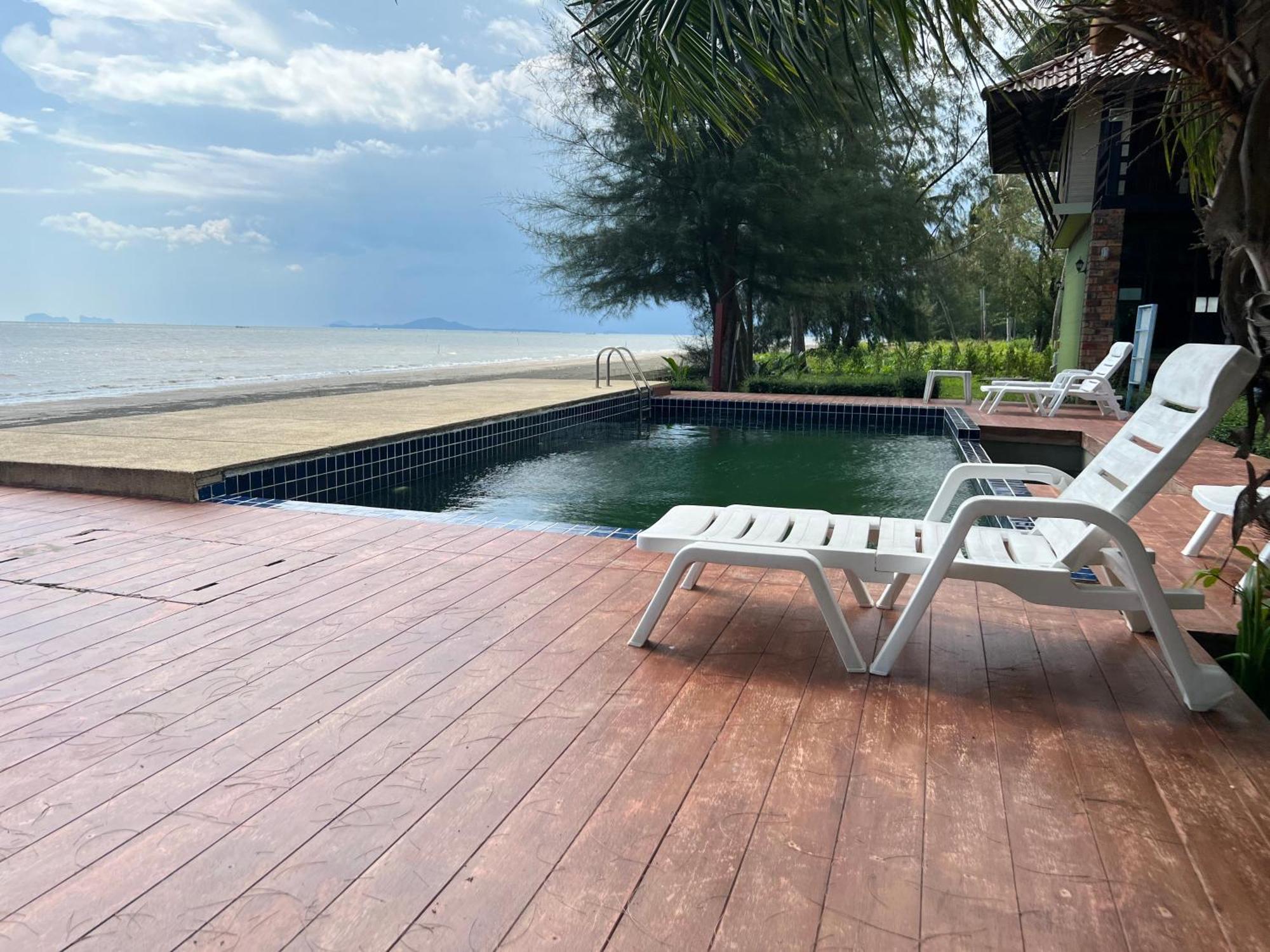 The Chevalley Beach Resort Satun Dış mekan fotoğraf