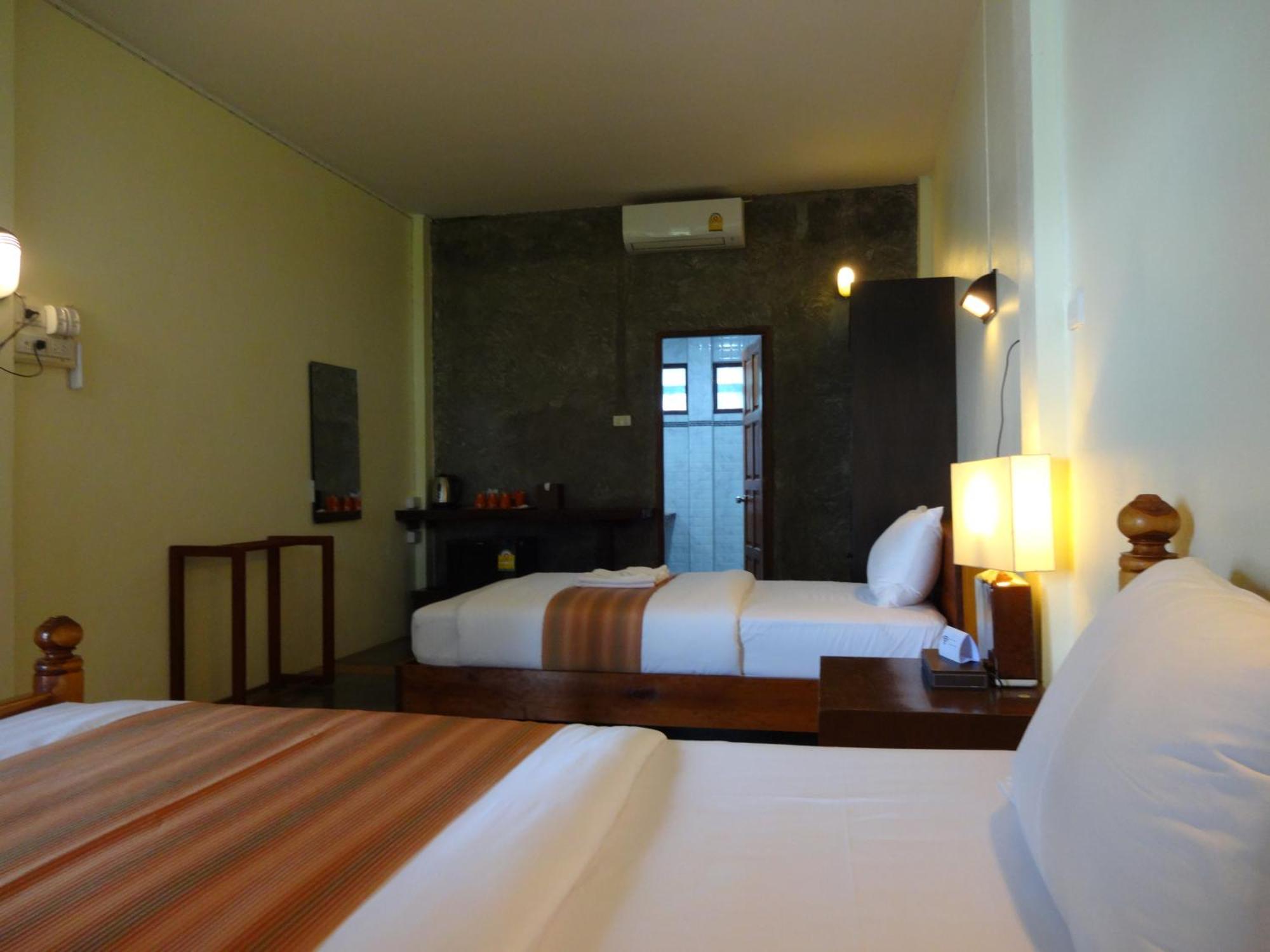 The Chevalley Beach Resort Satun Dış mekan fotoğraf